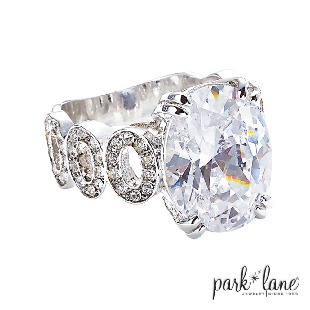 Tiara Ring 💍